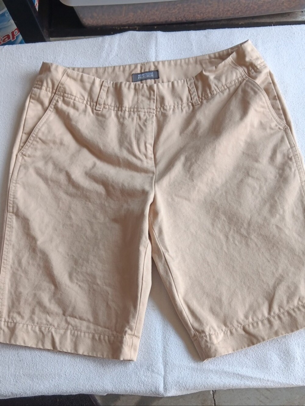 Kenneth Cole Reaction Women's Tan Bermuda Shorts Size 6